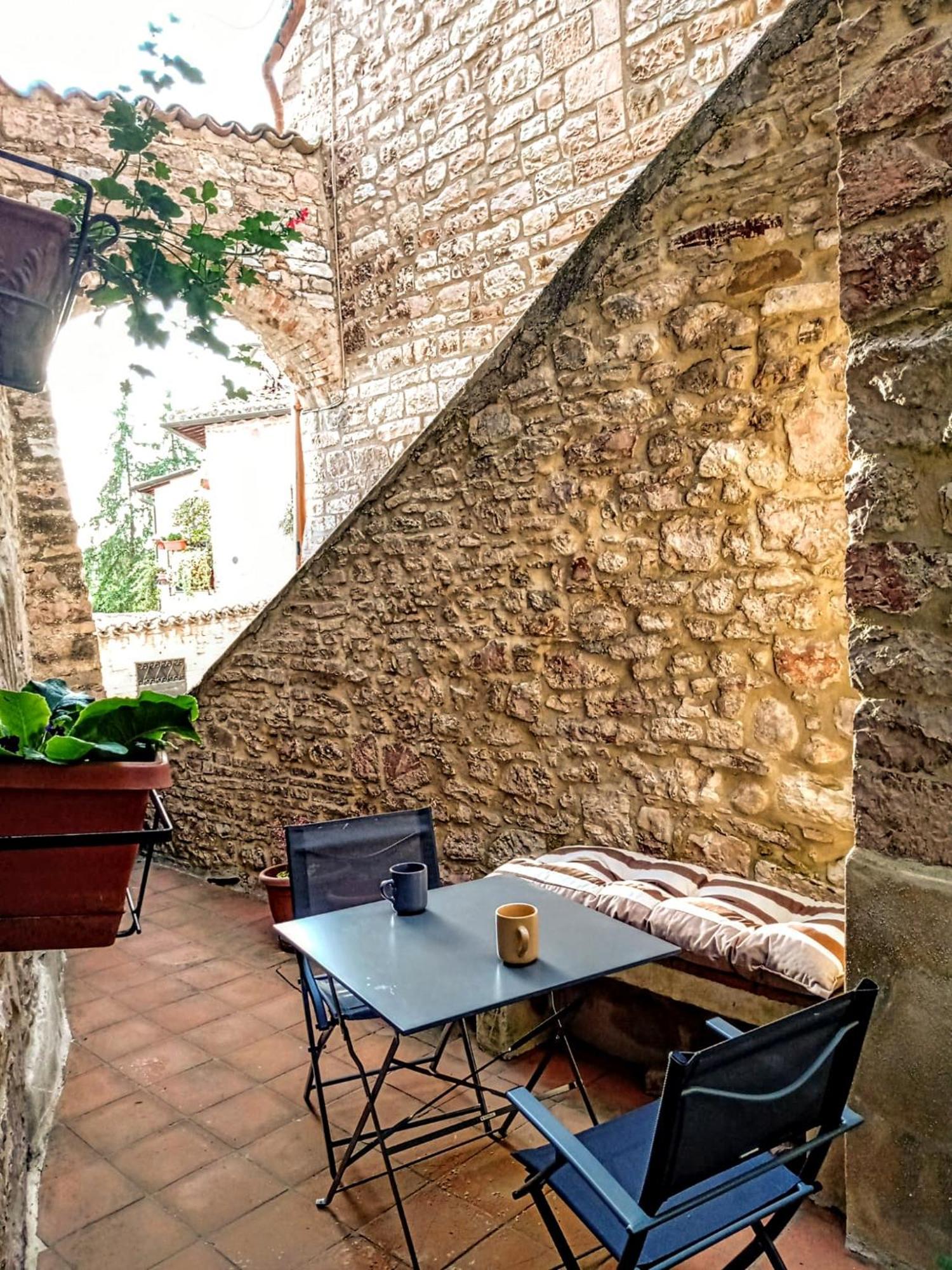 Dell'arco - *